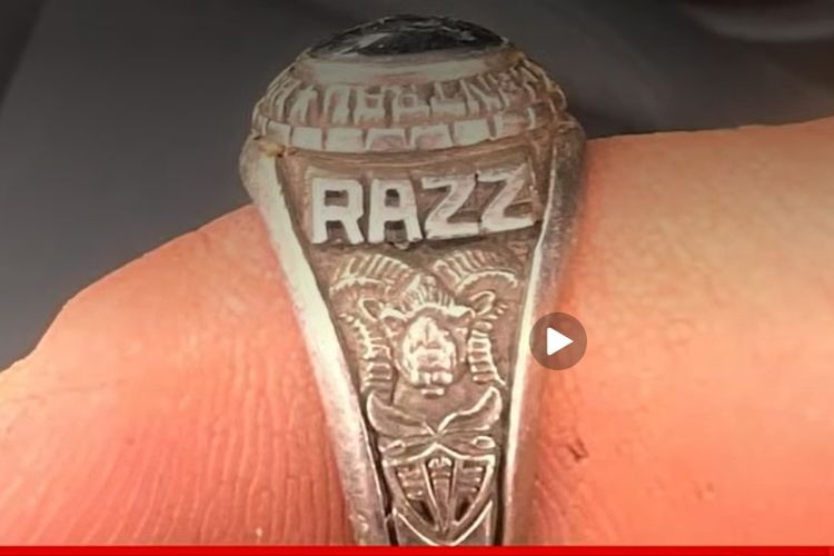 Pencari Harta Karun Temukan Cincin Hilang 28 Tahun, Pemiliknya Berhasil Dilacak