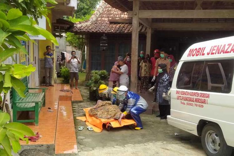 Seorang warga Desa Tambakselo, Kecamatan Wirosari, Kabupaten Grobogan, Jawa Tengah meninggal dunia saat hendak periksa ke tempat bidan desa setempat, Sabtu (25/4/2020).