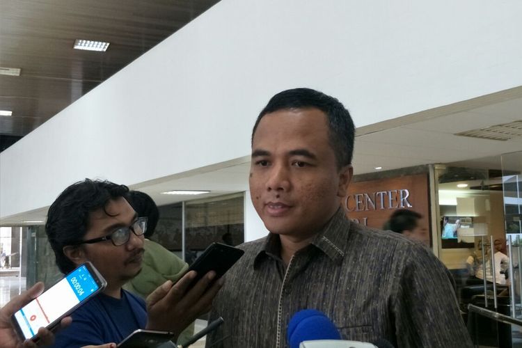 Politisi Partai Persatuan Pembangunan Arwani Thomafi di Kompleks Parlemen Senaya , Jakarta, Selasa (19/3/2019). 