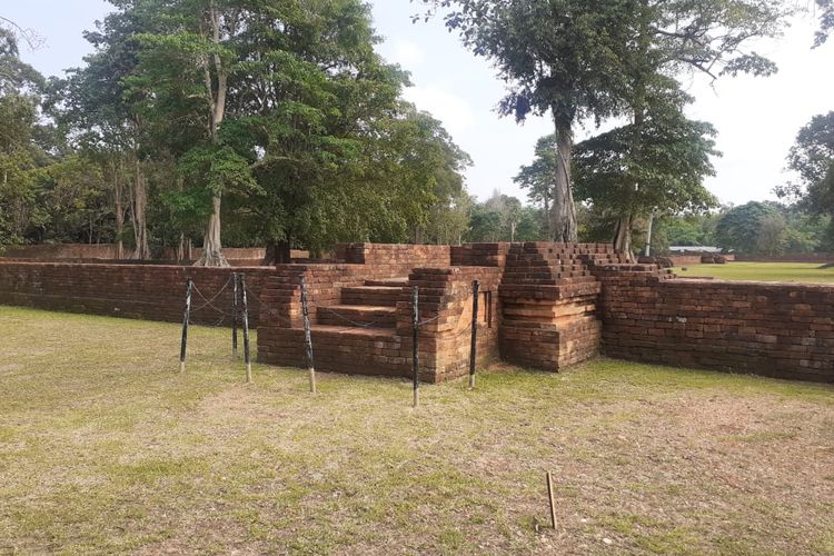 Candi Kedaton di KCBN Muaro Jambi, Kabupaten Muaro Jambi, Provinsi Jambi.