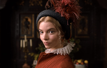 Anya Taylor-Joy dalam film Emma (2020).