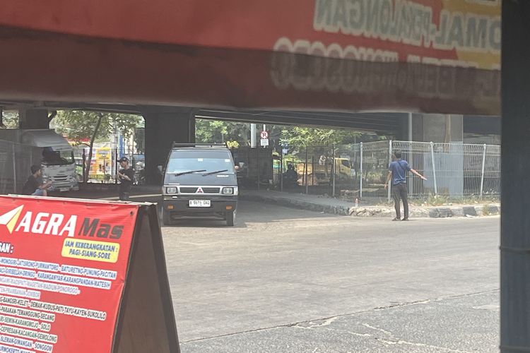 Pungli Pak Ogah di Jalan Ring Road Jakbar yang Meresahkan