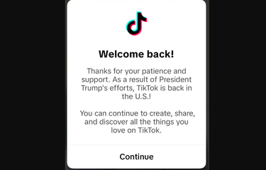 Pesan yang dilihat pengguna TikTok di AS saat layanan kembali beroperasi.