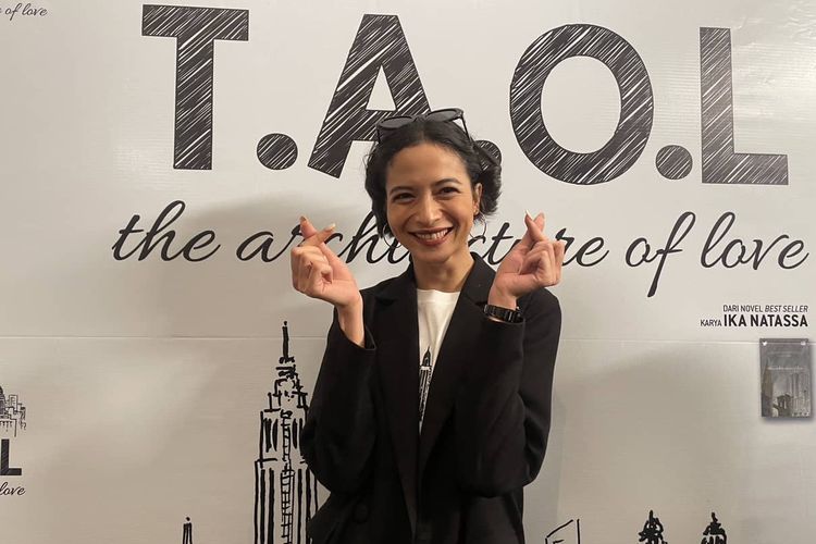 Aktris peran Putri Marino mengaku sudah tak sabar untuk segera memulai syuting film TAOL di New York. 