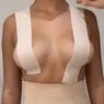Berapa Biaya Pakai Body Tape sebagai Pengganti Bra?
