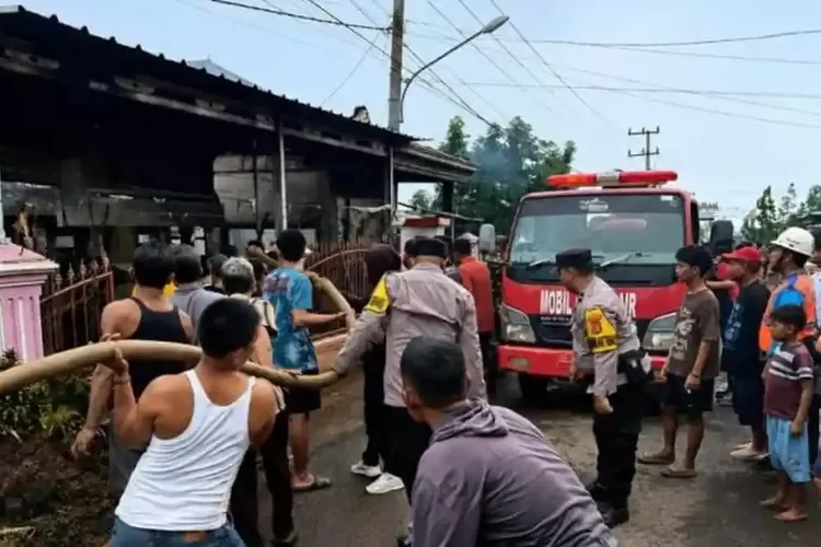 Pindahkan Pertalite ke Jeriken, Pemilik Rumah di Tanggamus Terbakar hingga Luka 85 Persen
