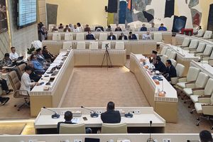 Ide-ide Pemilu Jimly, Mahfud MD, dan Refly Harun Disampaikan ke Parlemen