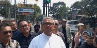 Ojol Ungkap Kejanggalan Penebangan Pohon di Jalan Riau Bandung, Dilakukan Tengah Malam