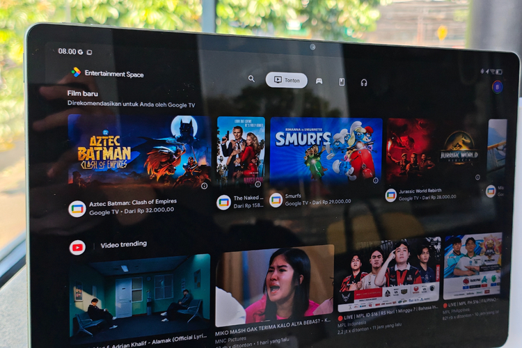 Fitur Entertainment Space di Moto Pad 60 Pro. Ini merupakan ruang khusus yang berisi kumpulan konten multimedia, seperti film, musik, game, hingga e-book.