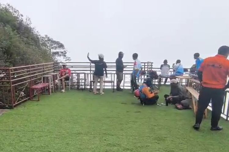 Kabut Tebal Selimuti Gunung Telomoyo, Lomba Gantole Porprov Jateng Ditunda
