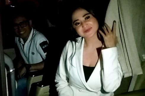 Dewi Perssik kepada Suaminya: Kalau Mau Balik Sama Aku Ayo