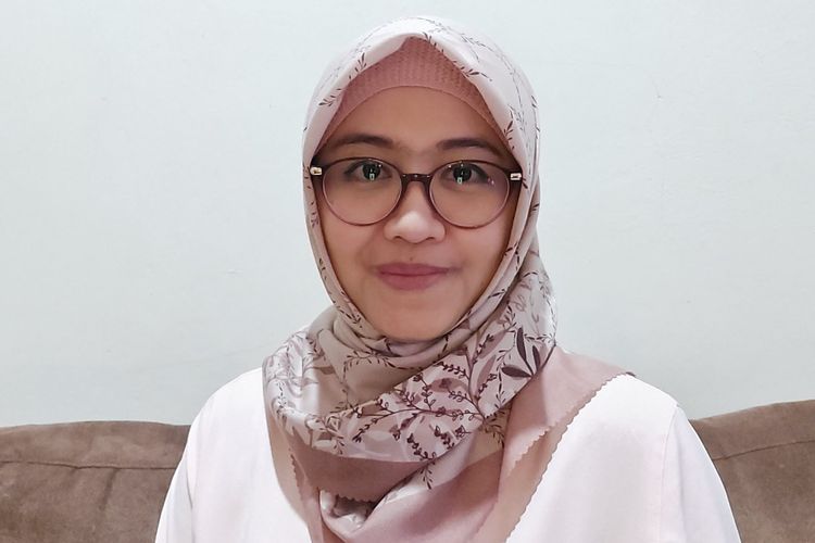 Nurani Agustina, salah satu mahasiswi lulusan Universitas Prasetiya Mulya (Prasmul).
