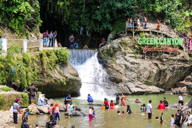 Suasana di Green Canyon Karawang, April 2023.