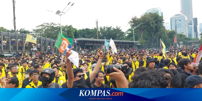 Massa Demo di Polda Metro Bergeser, dari Jalan Gatot Subroto ke Sudirman
