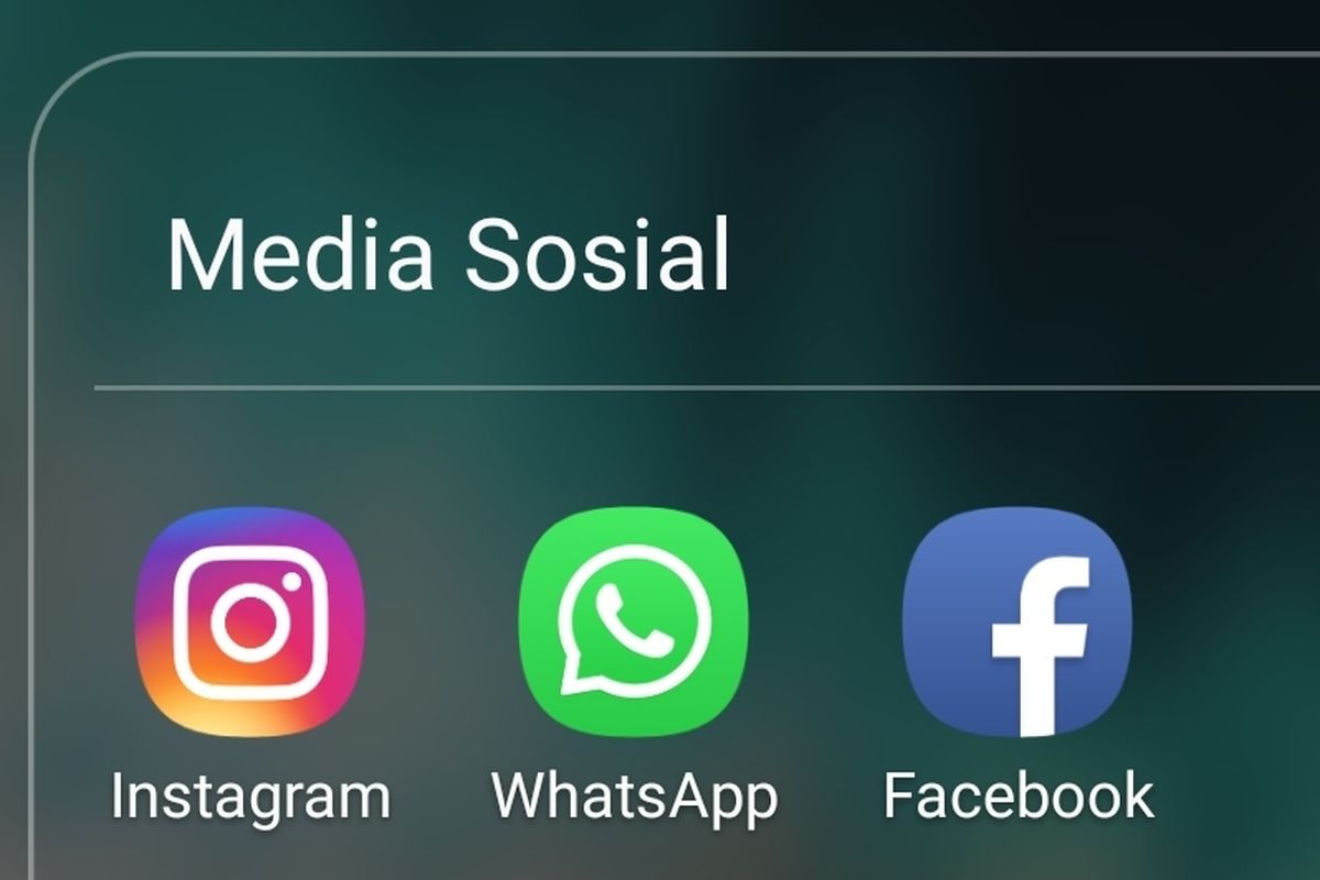 Layanan media sosial yang dimiliki Mark Zuckerberg yaitu Instagram, WhatsApp, dan Facebook.