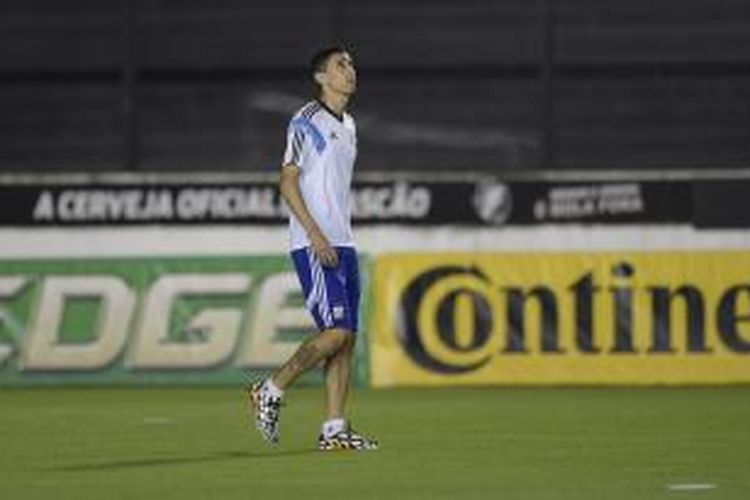 Pemain sayap Real Madrid, Angel Di Maria, dalam sesi latihan tim nasional Argentina, di Sao Januario, RIo De Janeiro, Sabtu (12/7/2014).