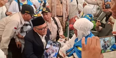 Menhaj Pimpin Kedatangan Amirul Hajj Gelombang Kedua di Jeddah, Fokus Pastikan Kesiapan Armuzna 2026