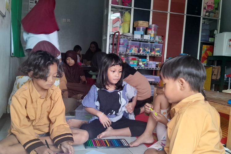 Wiji Semi Gerakan Literasi Ibu-ibu dari Susukan, Mendidik Diri Sebelum Mendidik Anak