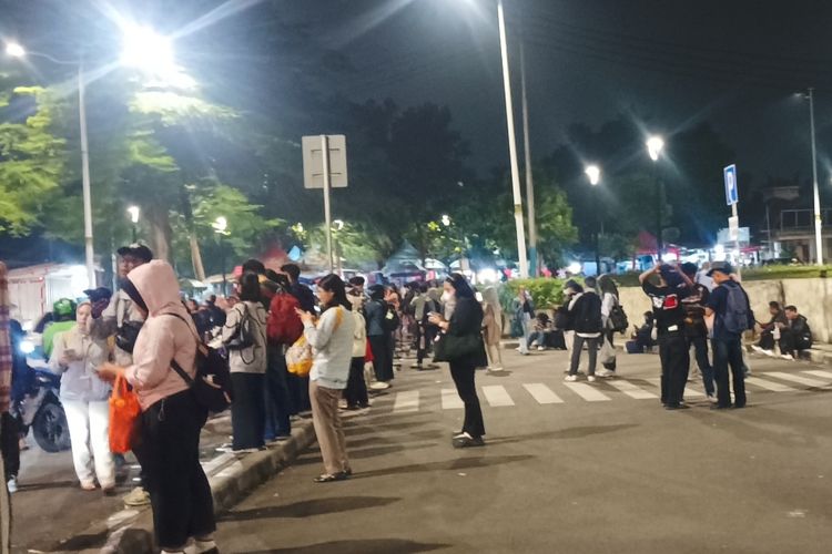 KA Argo Bromo Tabrak KRL di Bekasi, Penumpang Tak Bisa Pulang, Tertahan di Manggarai