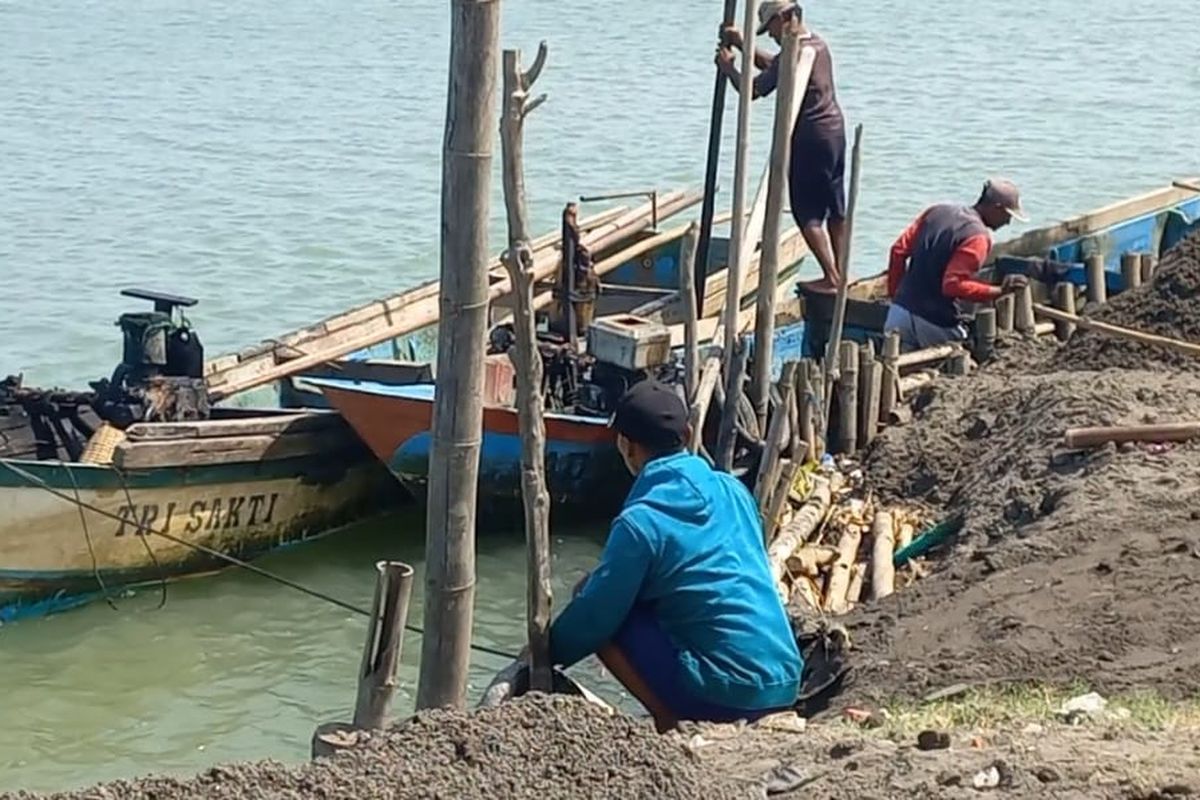 Tambang pasir liar di Kebumen 