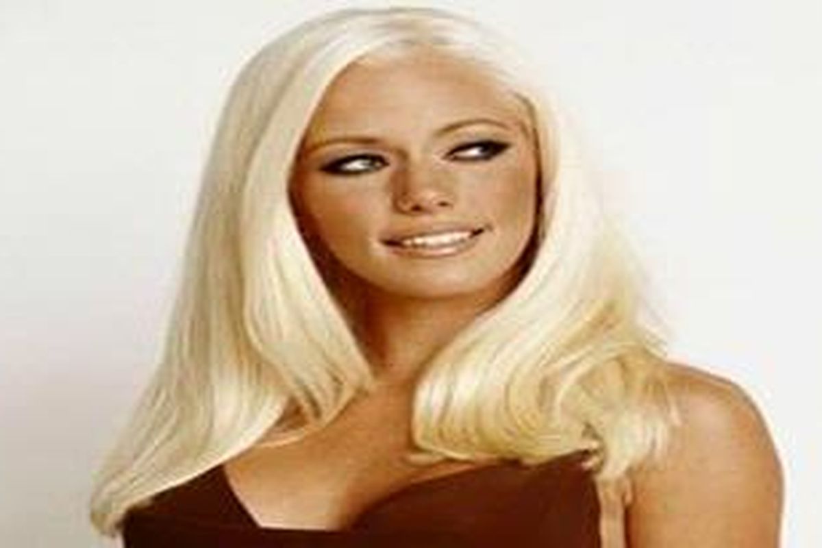 Qisqa shortilarda eshaklar porno video