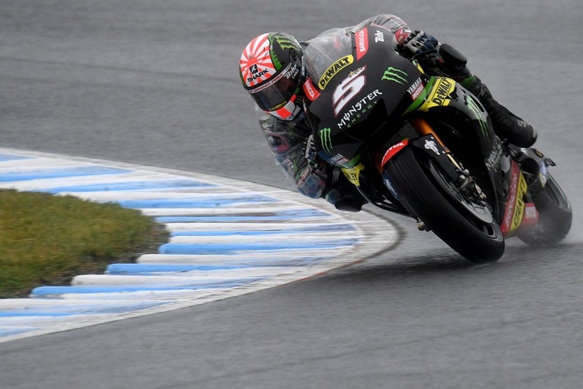 Pebalap Monster Yamaha Tech 3, Johann Zarco, menjalani sesi latihan bebas GP Jepang di Twin Ring Motegi, Jumat (13/10/2017).