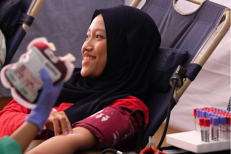 Selain program The Champion Race, Ganesha Operation juga menggelar aksi donor darah bersama PMI di 40 kota,

