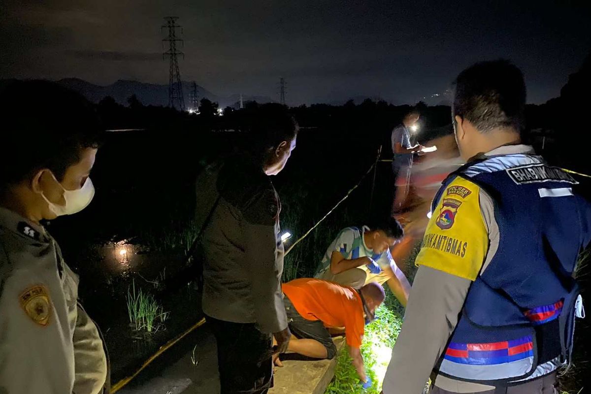Tim Inafis Polres Bima Kota saat olah TKP penemuan jasad Syahrir Arsad, Rabu (2/11/2022).