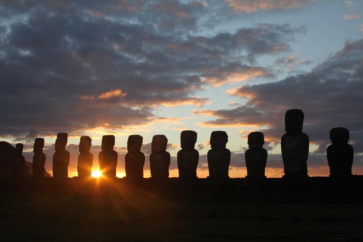 Ilustrasi Pulau Paskah atau Easter Island di Chili.