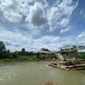 Hujan Deras, Jembatan Krueng Sawang Aceh Ambruk ke Sungai