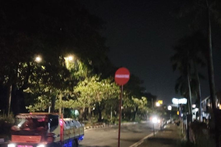 Lampu Jalan Dekat Mal Daan Mogot Akhirnya Diperbaiki, Jalanan Kembali Terang