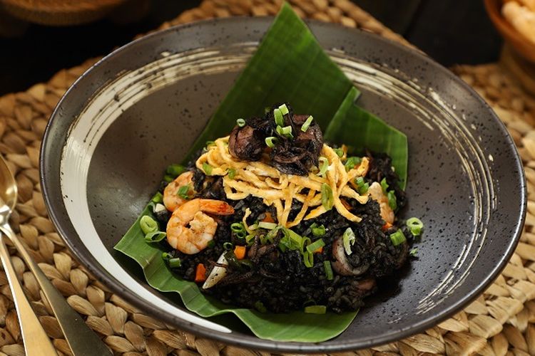 Resep nasi goreng cumi hitam