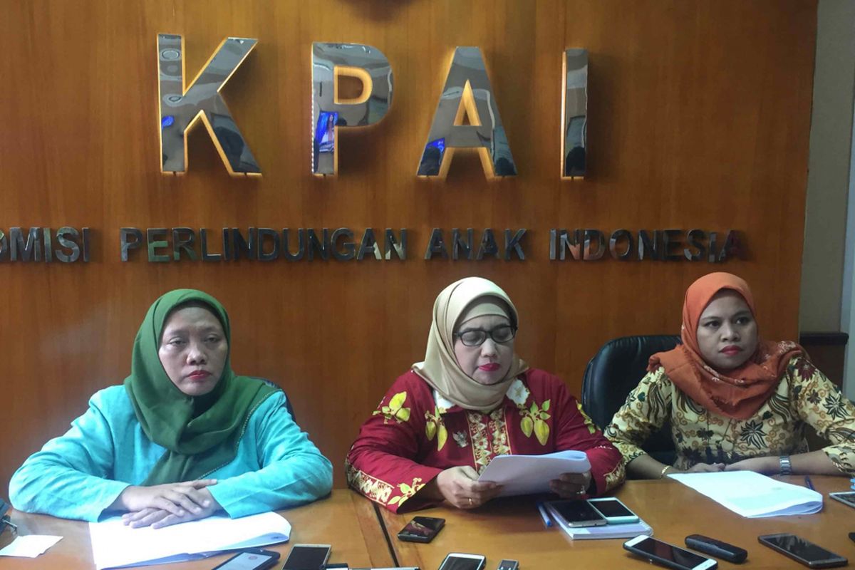 Komisi Perlidungan Anak Indonesia (KPAI) menemukan aduan banyaknya susu formula yang dikirim produsen susu tersebut ke lokasi bencana gempa di Nusa Tenggara Barat khususnya Lombok Timur dan Lombok Utara. KPAI menyebut bencana tersebut dimanfaatkan oleh prosuden susu formula untuk meraup keuntungan, Senin (13/8/2018). 