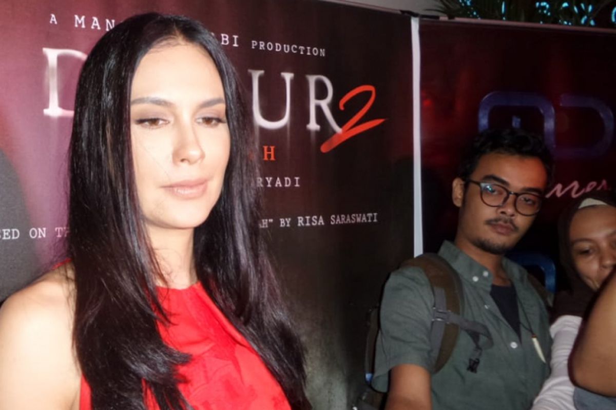 Sophia Latjuba menghadiri screening film Danur 2: Madda di XXI Epicentrum, Kuningan, Jakarta Selatan, Kamis (22/3/2018).