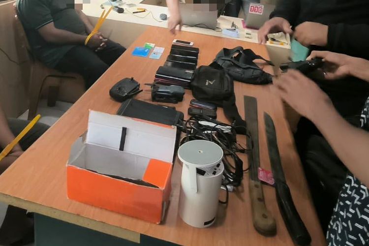 2 Pria Ditangkap di Jayapura Terkait Jaringan Jual Beli Senjata Api dan Amunisi untuk KKB