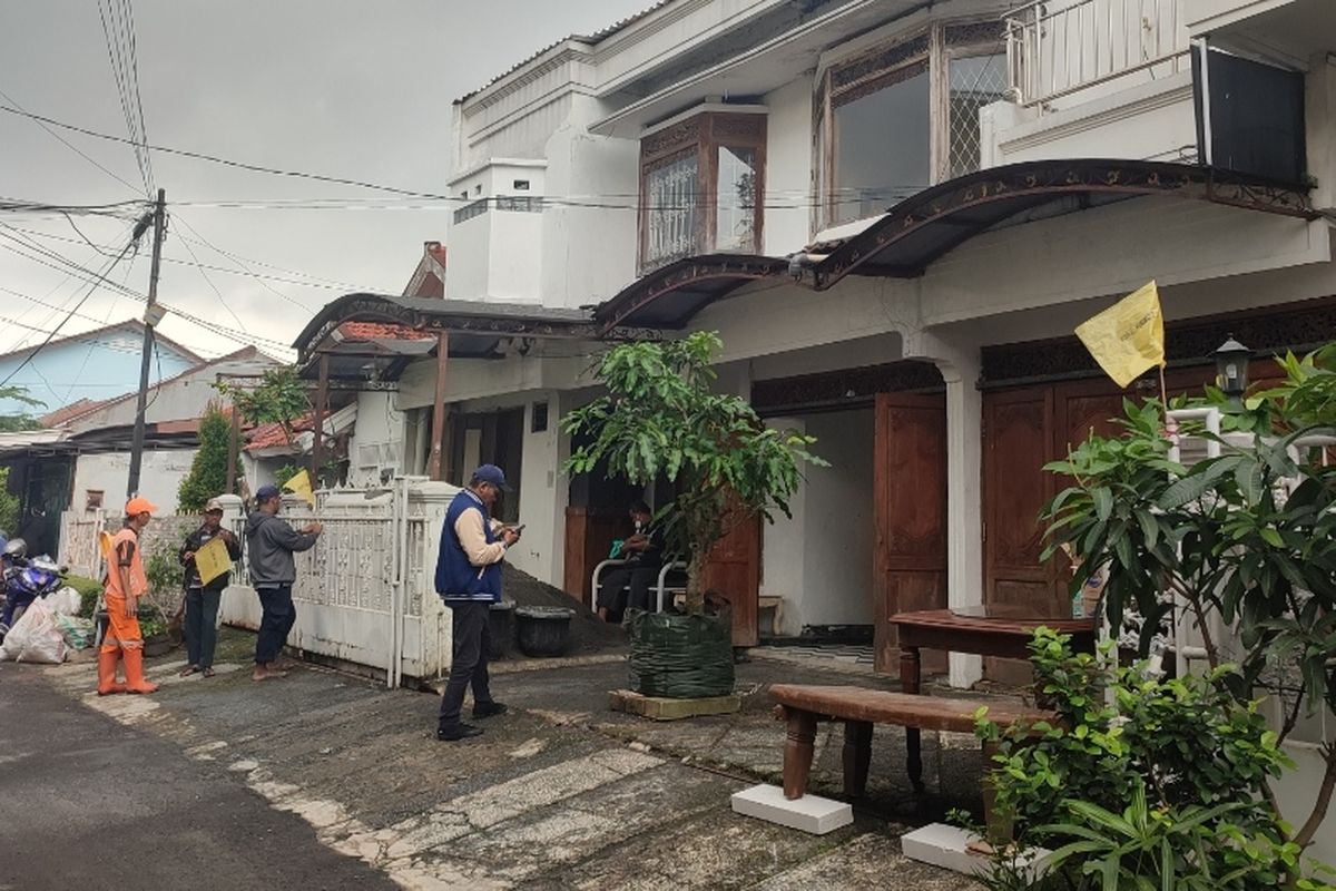 Rumah Budayawan Betawi Ridwan Saidi di Jalan Bintaro sektor 1, Pesanggrahan, Jakarta Selatan. 