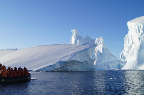 Mengapa Kutub Selatan Lebih Dingin Dibanding Kutub Utara?