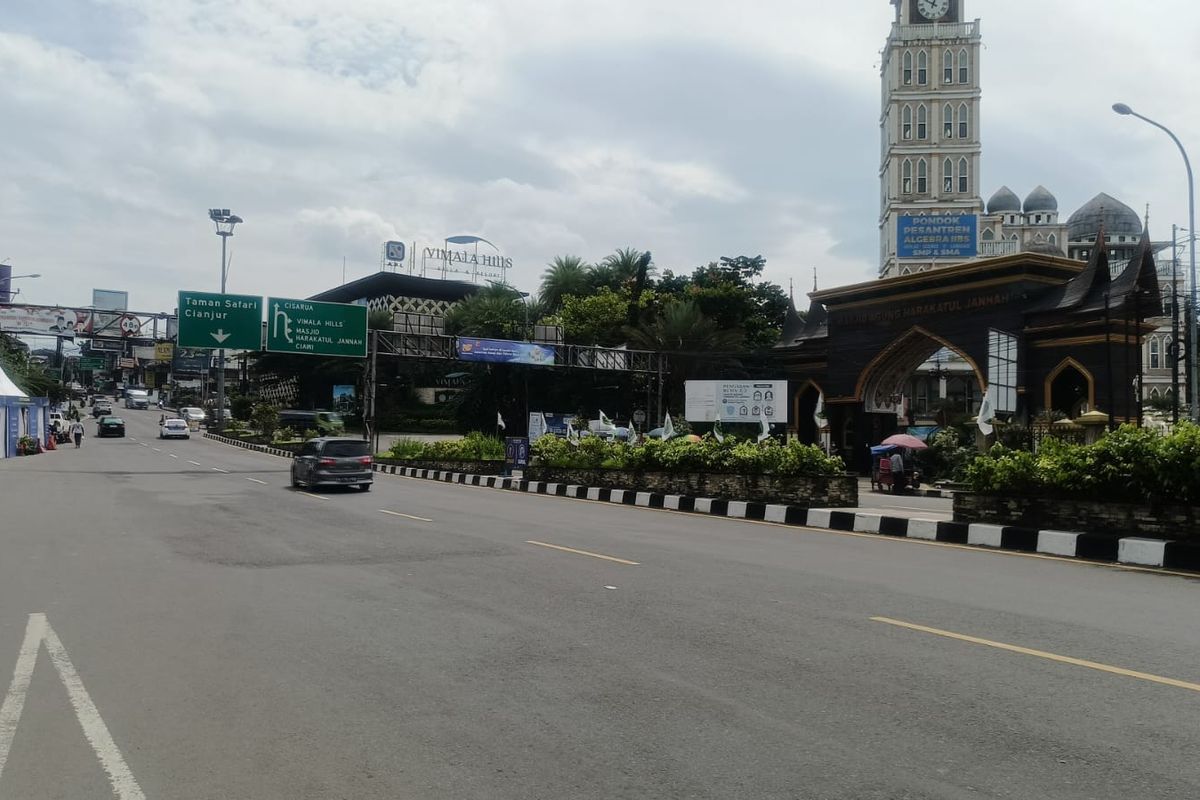 Lalu Lintas di Simpang Gadog Ramai Lancar, Sistem Ganjil Genap Dihentikan