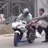 Viral, Video Pengendara Motor Tabrak Polisi Saat Razia, Takut Ditilang
