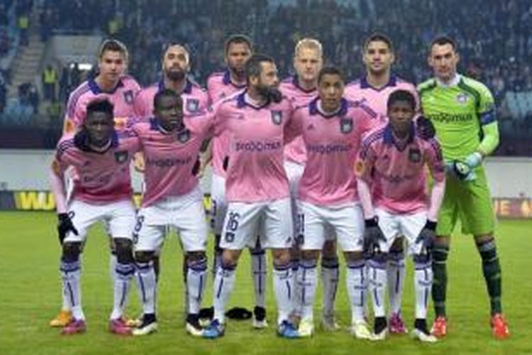 Tim utama Anderlecht saat tampil melawan Dinamo Moskwa pada laga Liga Europa, 28 Februari 2015.