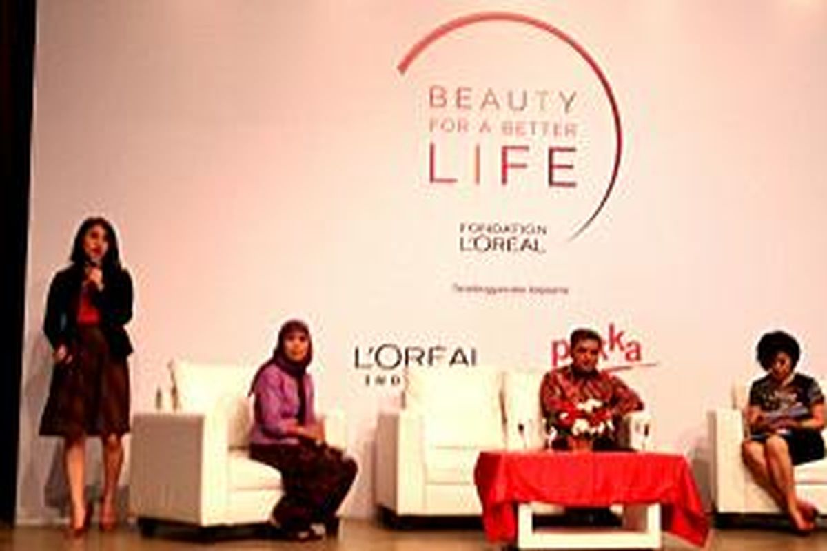 Acara Beauty for a Better Life, diselenggarakan oleh L'oreal Foundation bertempat di Ice Palace, Lotte Shoping Avenue, Jakarta (25/2/2015).