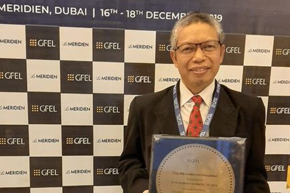 Dosen Fakultas Ekonomi dan Bisnis Universitas Padjadjaran Dr. Asep Mulyana, M.C.E., masuk ke dalam 100 besar akademisi terbaik dunia oleh Global Forum for Education & Learning (GFEL).