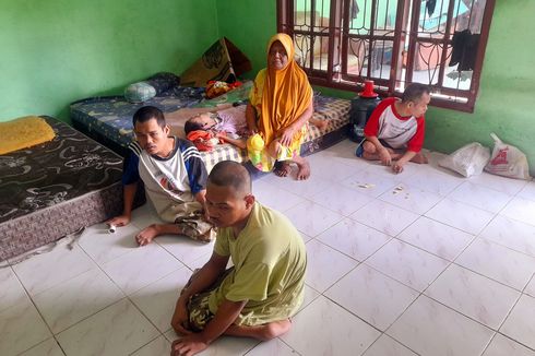 Perjuangan Suratmi, Ibu Lanjut Usia yang Merawat 5 Anaknya Lumpuh Sejak Lahir