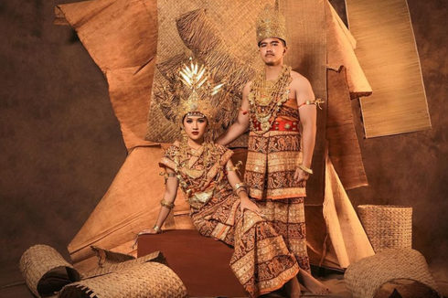 Inspirasi Foto Prewedding Pakai Baju Adat Nusantara ala Kaesang dan Erina Gudono