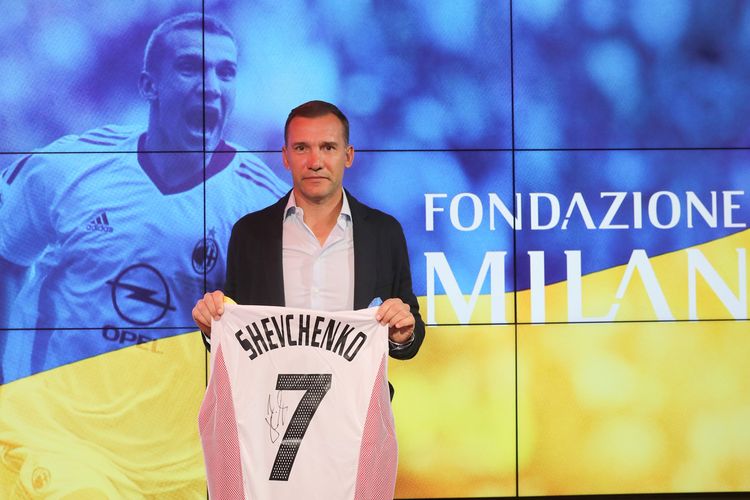 Andriy Shevchenko dalam acara temu fan di Casa Milan, Milan, Italia, pada 21 September 2021.