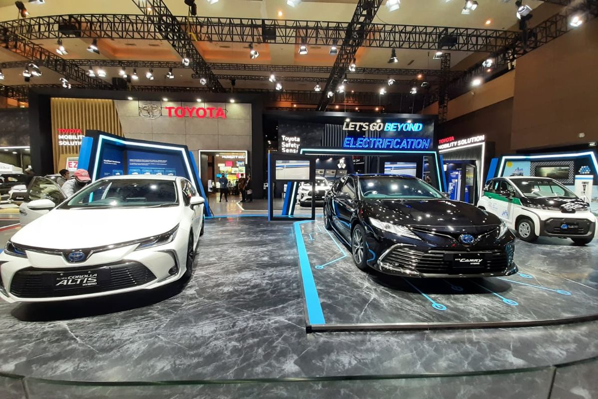 Mobil Elektrifikasi Toyota di IIMS 2022