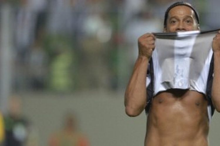 Gelandang Atletico Mineiro, Ronaldinho.