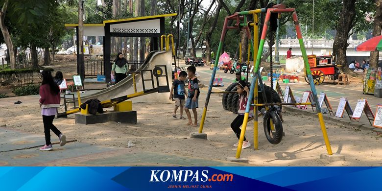 Senangnya Warga Berlibur di Taman BKT, Ada Area Bermain Anak hingga Tempat Olahraga