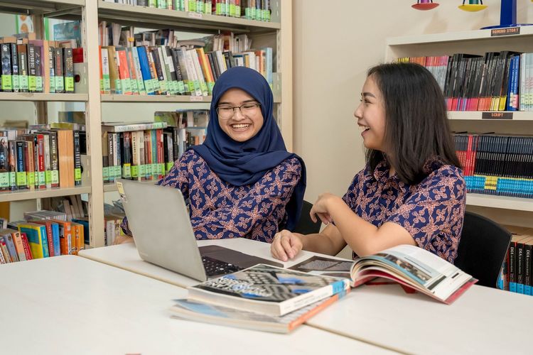 Sekolah Cikal Amri Setu, salah satu lokasi Sekolah Cikal di Jakarta Timur, yang membuka pendidikan dari jenjang SD-SMA.