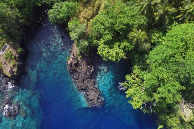 Pantai Temboko Lehi, Pantai Unik dengan Air Panas yang Bisa Digunakan Merebus Telur